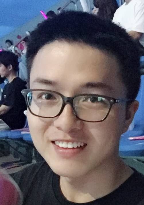 烟囱的第一张照片--黄石交友中心